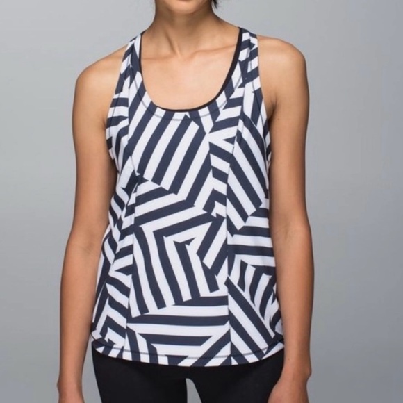 Lululemon Seawheeze Lightened Up Singlet Tank Black White Size 2 Rare - Picture 1 of 7